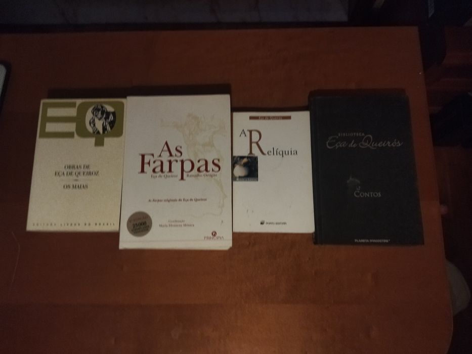 Quatro LIvros de Eça de Queirós