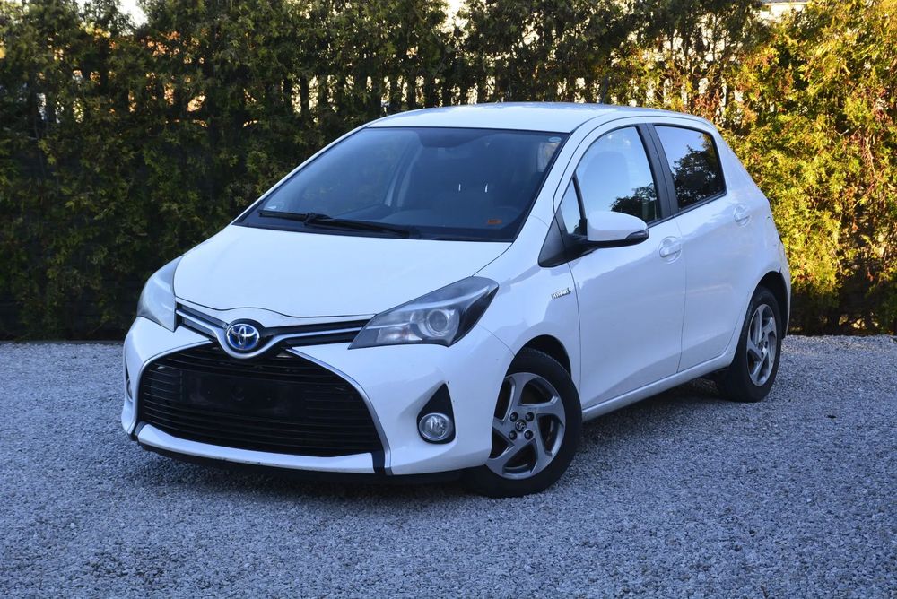 Toyota Yaris Hybrid #2016 #Nawigacja #Kamera
