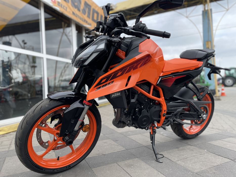 Мотоцикл KTM DUKE 390