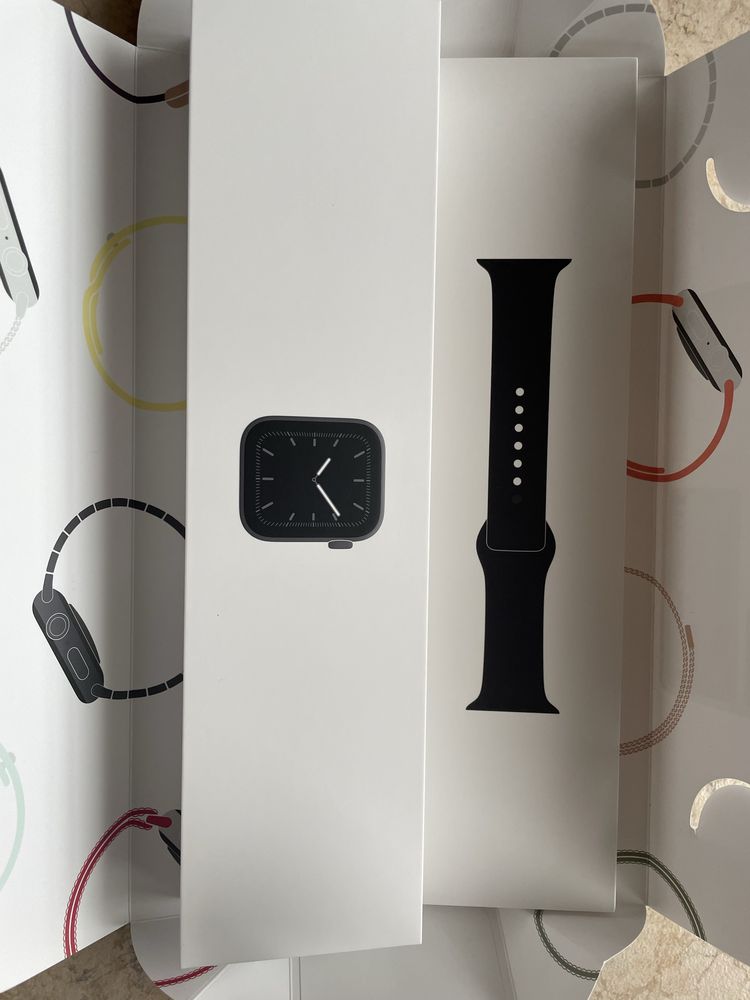 Apple Watch Series 5 44MM