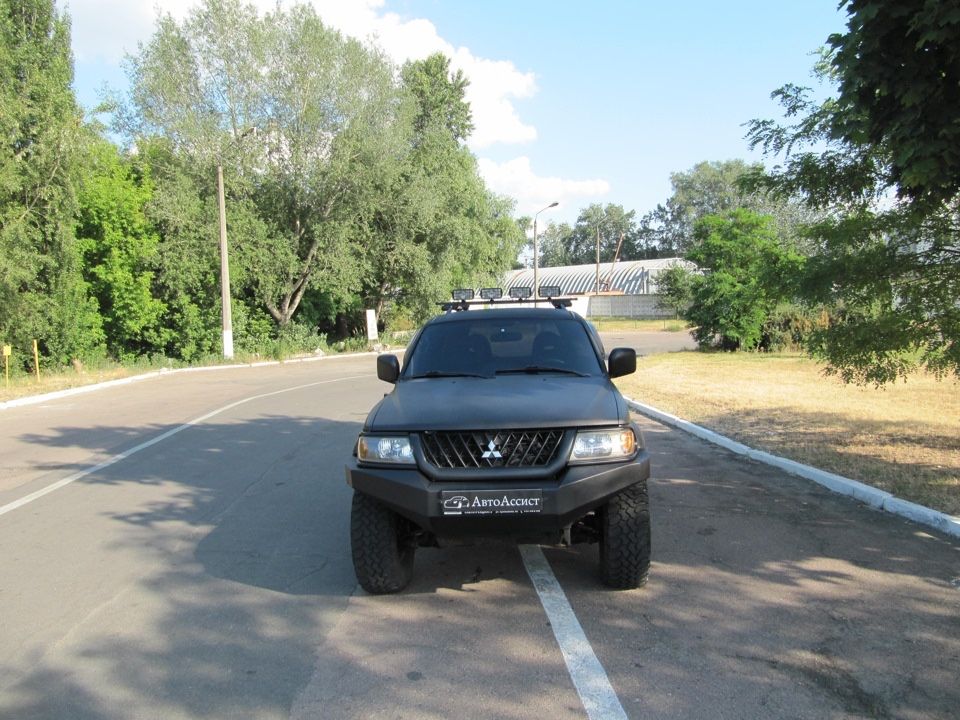 Бампер силовий залізний Mitsubishi Pajero Sport ARB