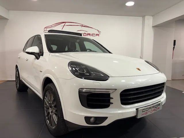 Porsche Cayenne S E-Hybrid Platinum Edition