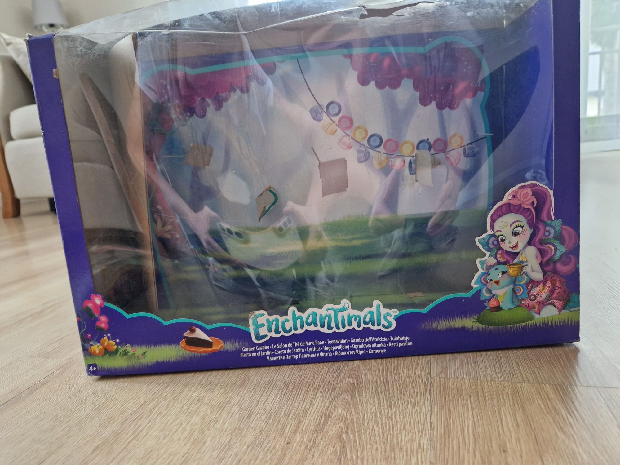 Lalka Enchantimals paw zestaw ogrodowa altanka