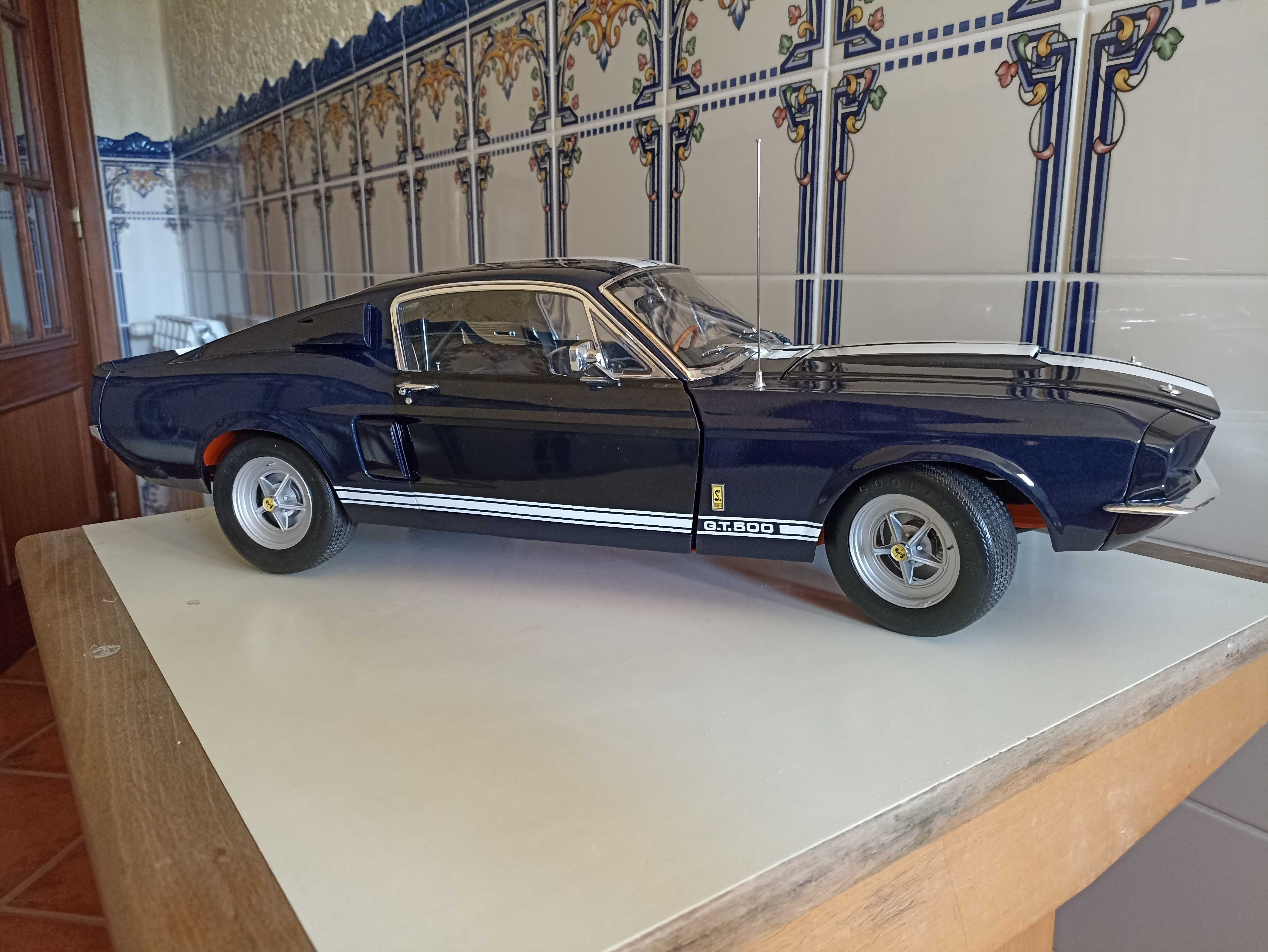 Miniatura Mustang Shelby GT 500 Escala 1/8