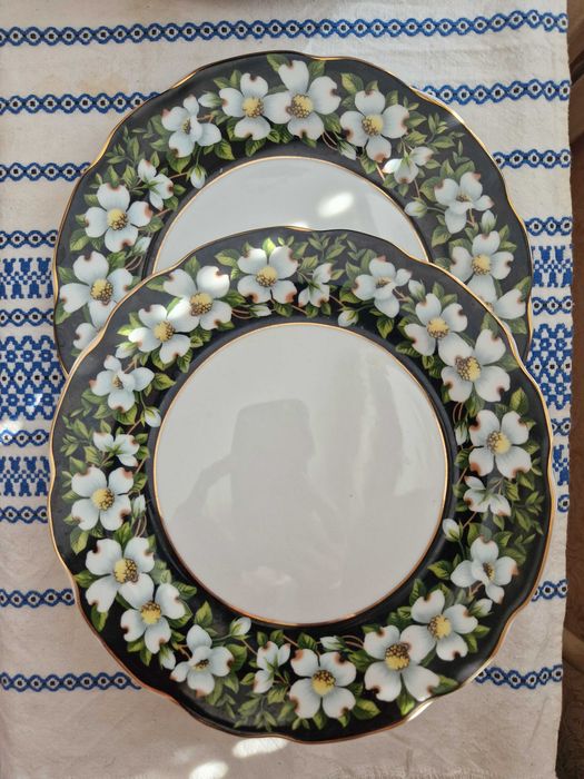 Столовий набір посуди: 14 предметів + блюдо в подарунок