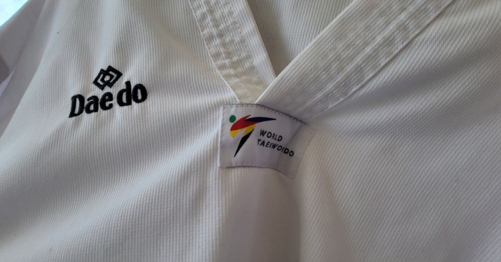 Fato/Dobok Taekwondo Daedo