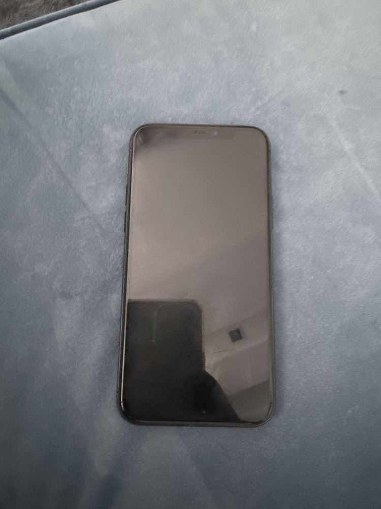 iPhone 11 Pro 256 GB potluczony tyl - sprawny