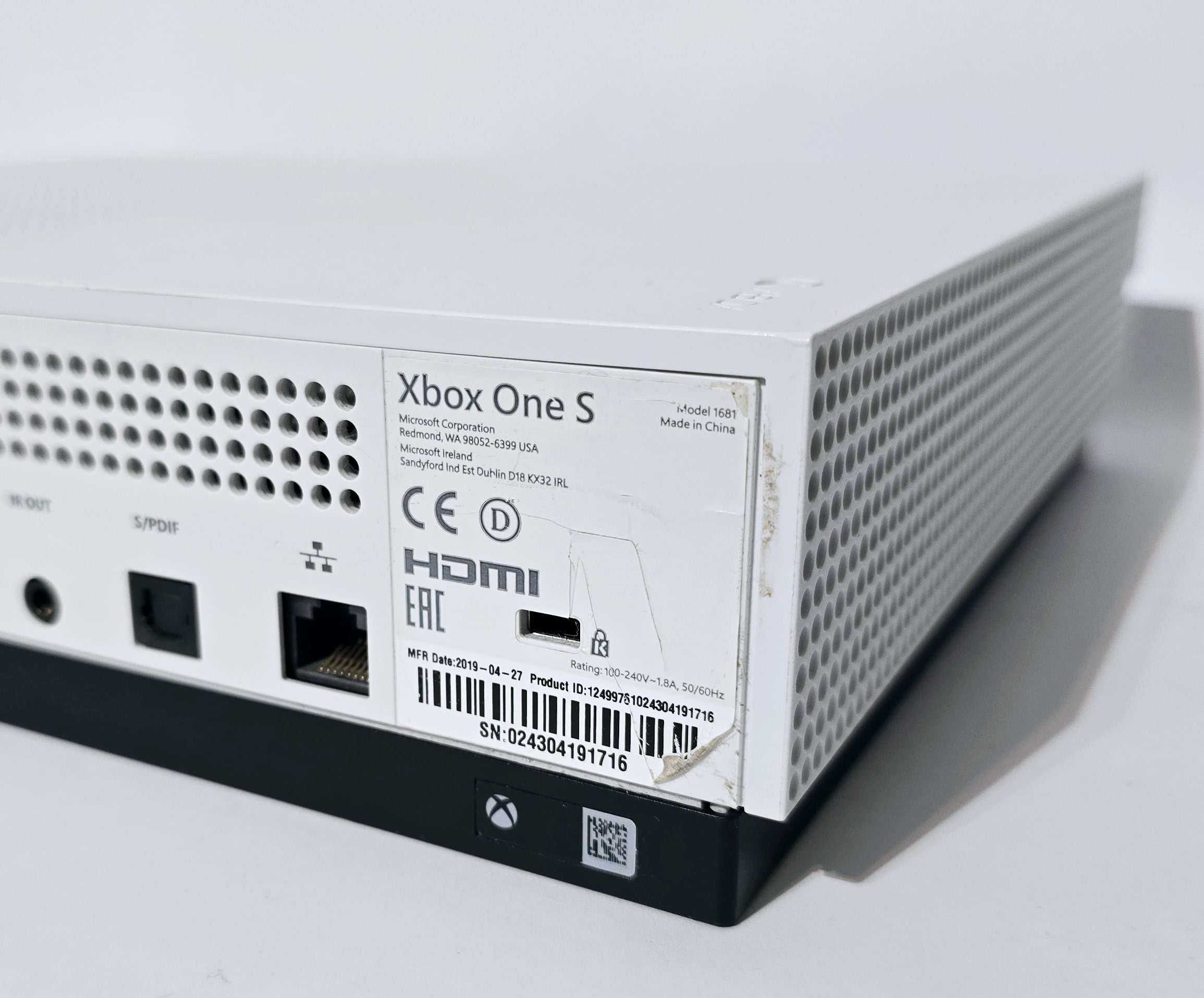 konsola XBOX ONE S 1681 / 1TB