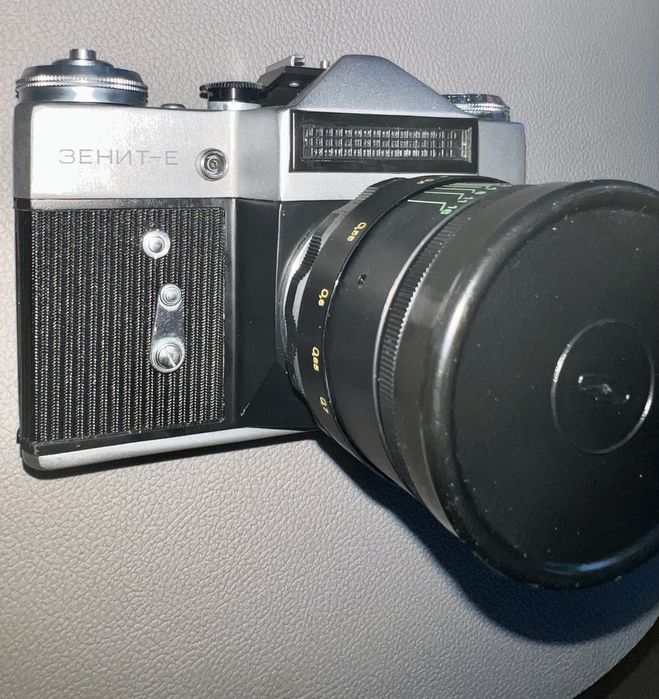 Zenit-E + Helios-44-2 2/58 – aparat analogowy, bardzo dobry stan