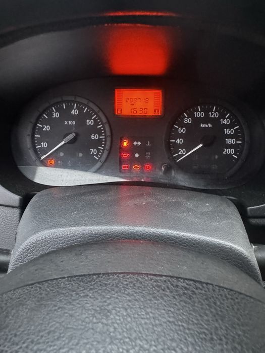 Дача логан 2008год