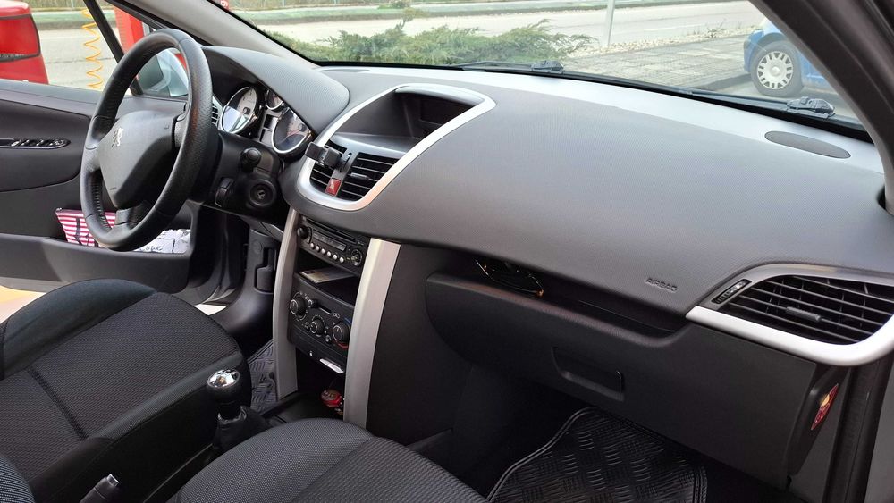 PEUGEOT 207, 1.4 Gasolina