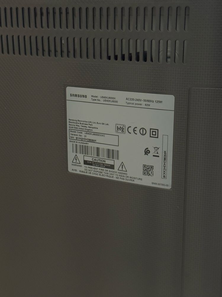 TV SAMSUNG 40 polegadas modelo UE40KU6000K - como nova