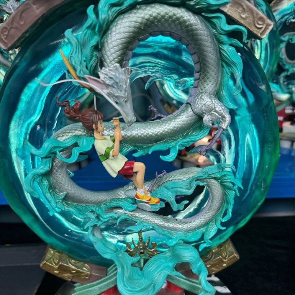 Spirited Away 55cm com luz