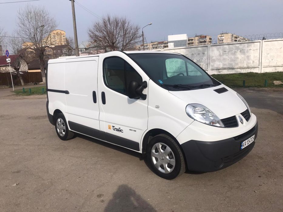 Аренда грузового Renault Trafic 2014 / Прокат грузового автомобиля