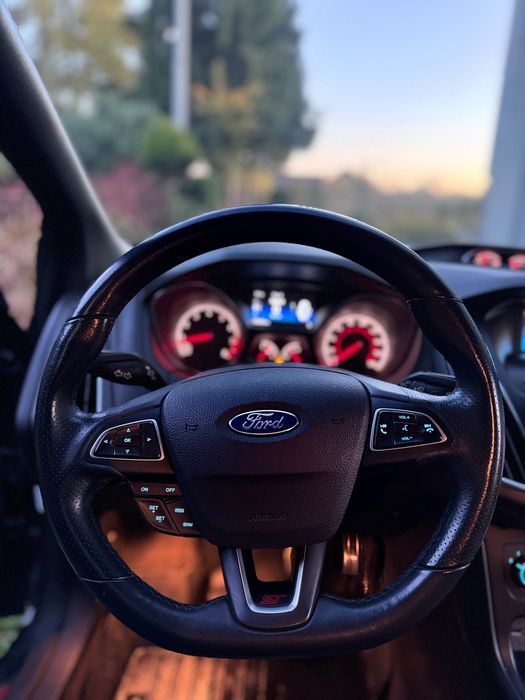 Ford Focus ST 2.0 250KM-2018r