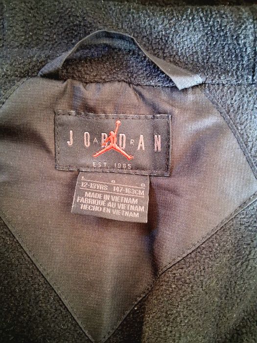 Casaco Jordan 12-13 anos