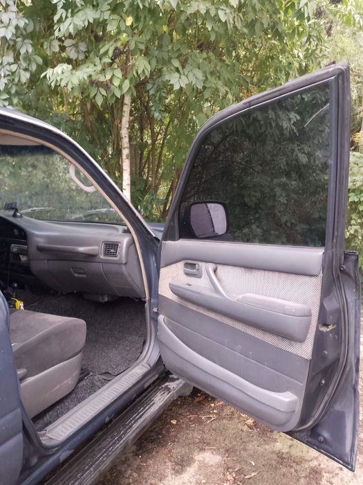 Toyota Land Cruiser 80   рік  1993