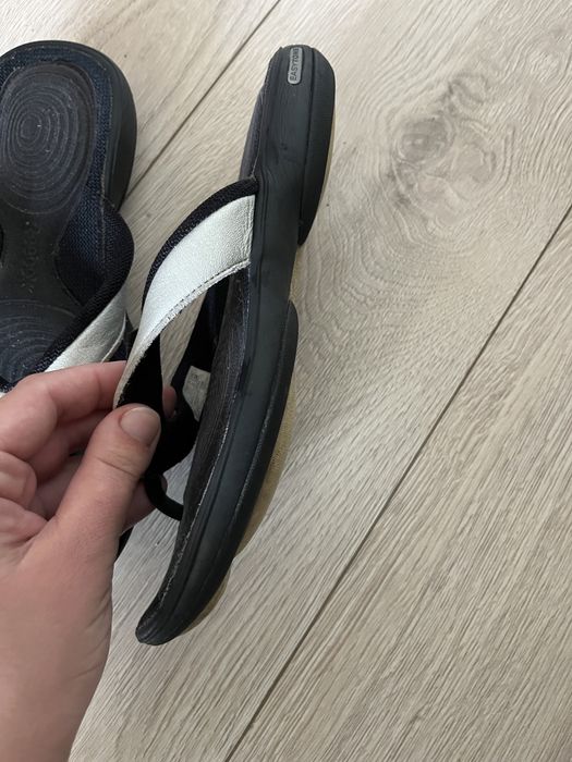 Сланці шльопки reebok