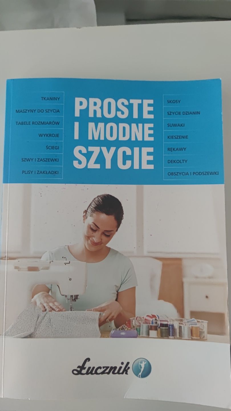 Proste i modna szycie książka