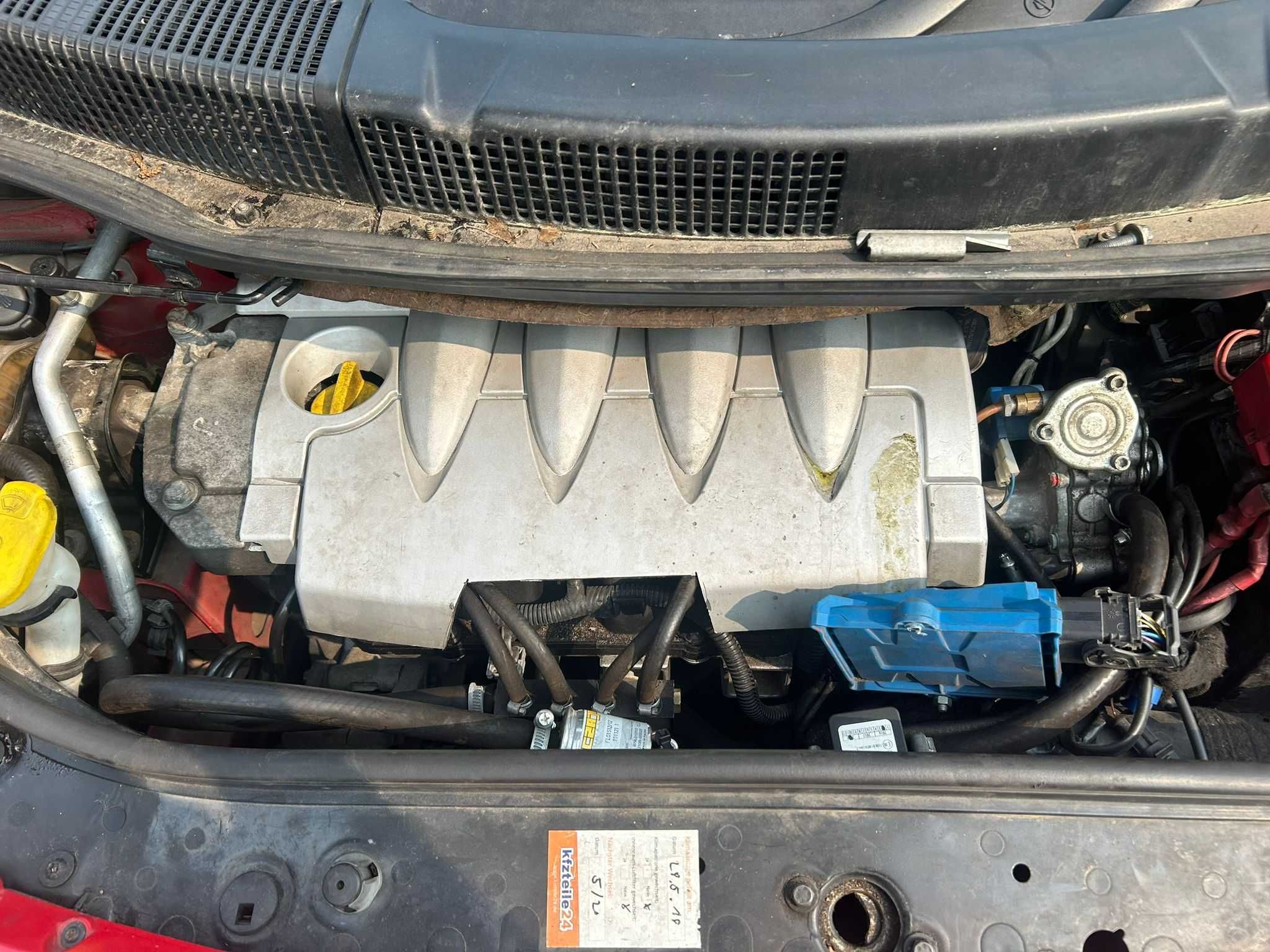 RENAULT SCENIC II 2 1.6 16V k4m kolor ov727 części