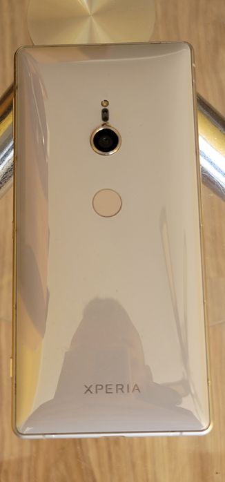 Sony Xperia XZ2 4/64GB cały komplet! Świetny stan!