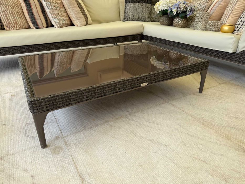 Mesa de centro exterior marca DeDon