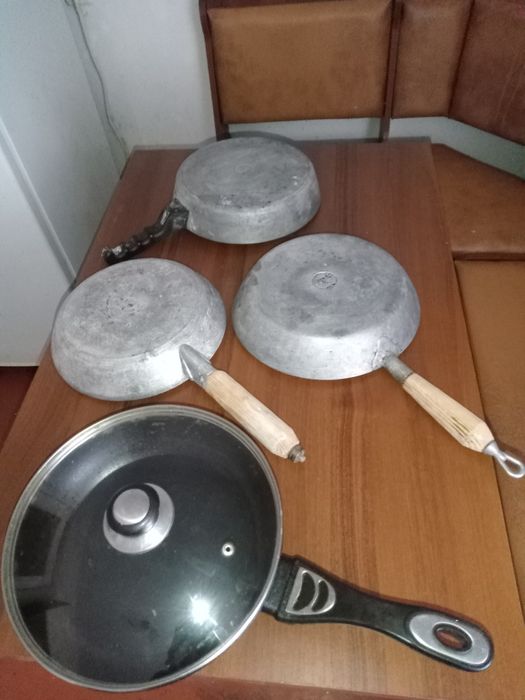 Сковорода пательня велика 32 см з скляною кришкою. Антипригарне