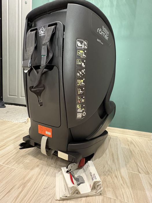 Автокрісло Britax Römer TRIFIX2 i-SIZE