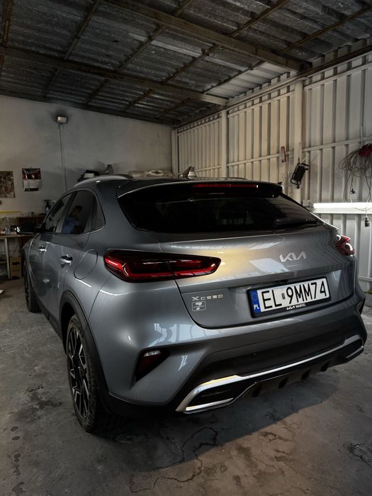Auto detailing polerowanie reflektorów korekty lakieru woskowanie