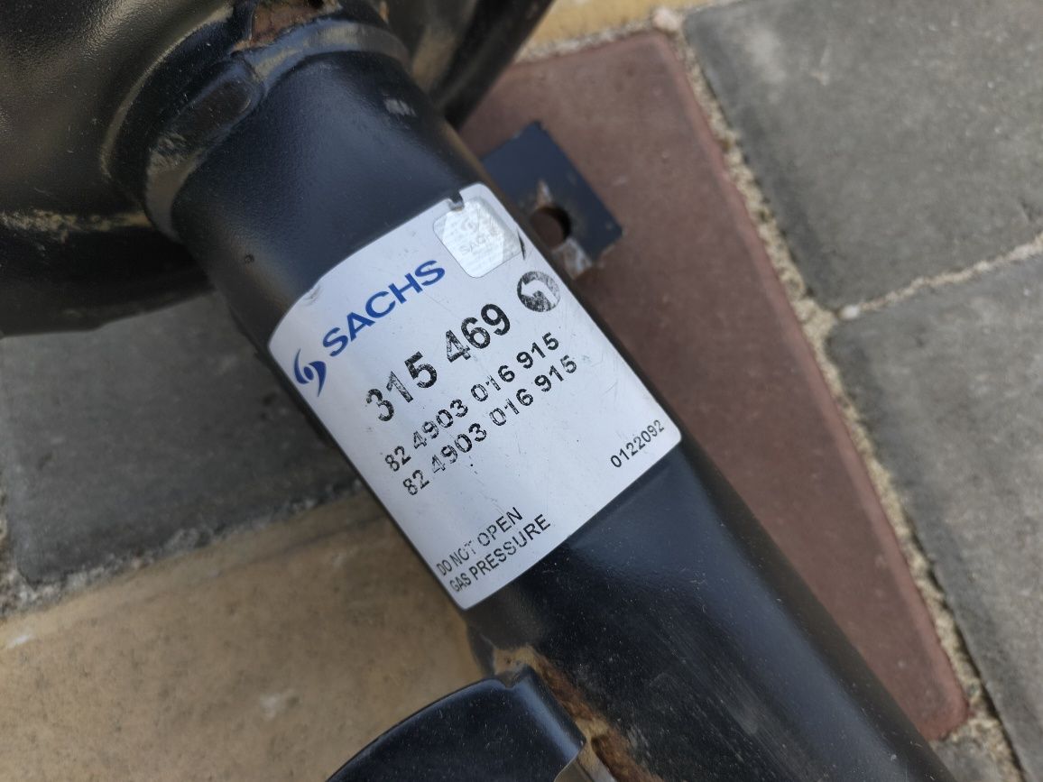 Передня Ліва Стойка в зборі Ford Focus MK3
