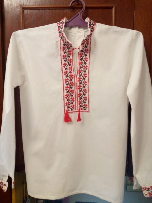 Вишиванка на хлопчика ручна робота