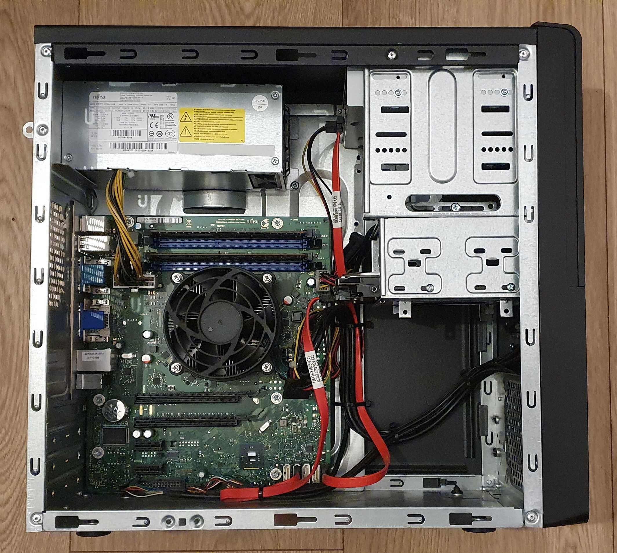 FUJITSU ESPRIMO P720, Intel 3,0GHz, 4GB DDR3, 500GB, WIN10Pro