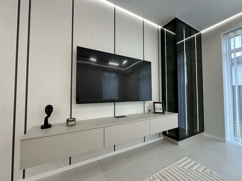 Продам будинок в Крихівцях поруч вулиці Садова.