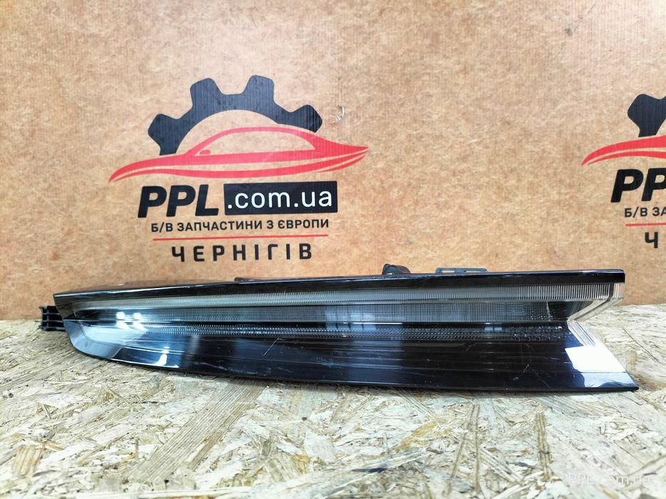 Porsche Taycan 2019- Фонарь задний левый 9J1945091E