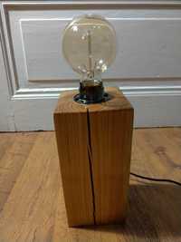 Lampa drewniana w stylu retro, vintage, loftowym
