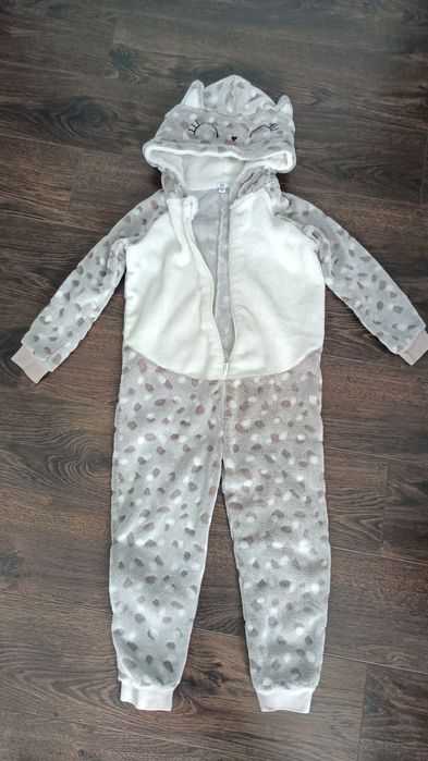 Piżama jednoczęściowa 5-6 lat