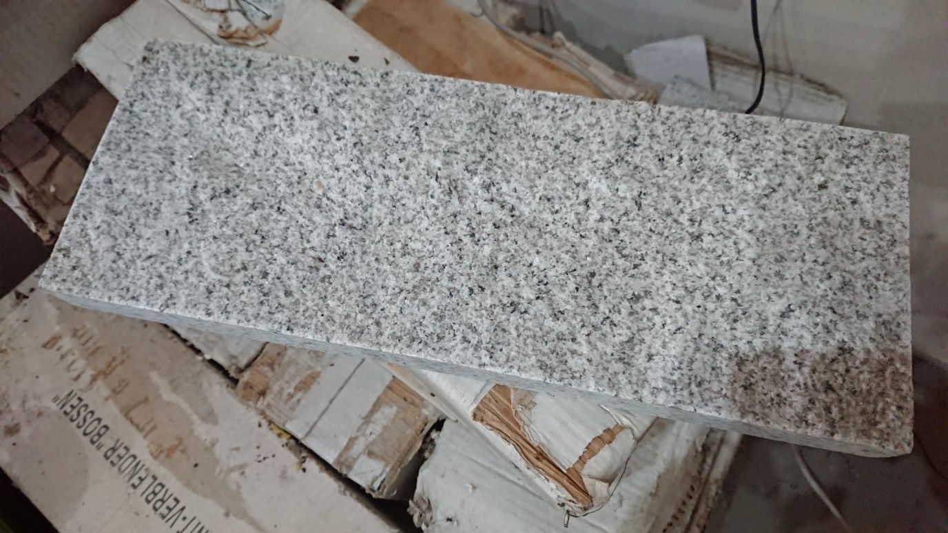Granit Verblender Bossen 40x15 - nowy