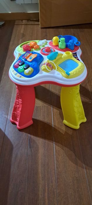 Mesa de atividades bilingue - Chicco