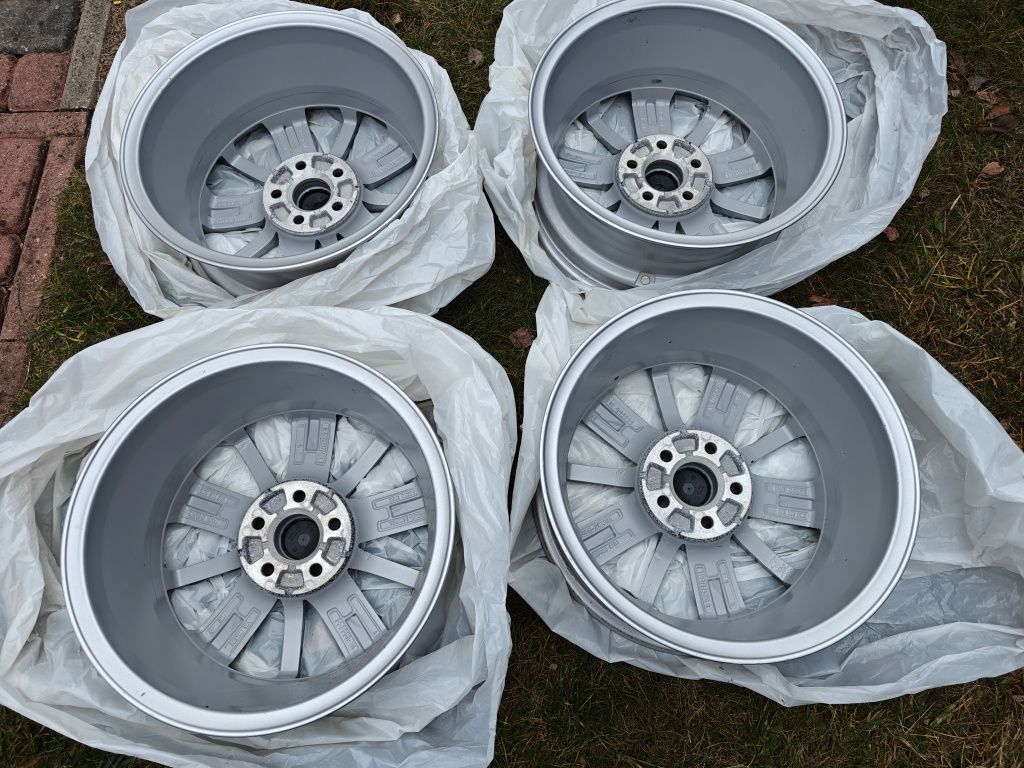 Felgi VW 15 6j ET40 5x100 stan bdb