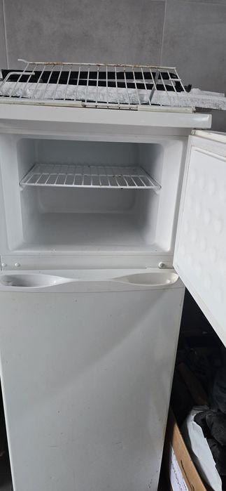 Холодильник Elenberg