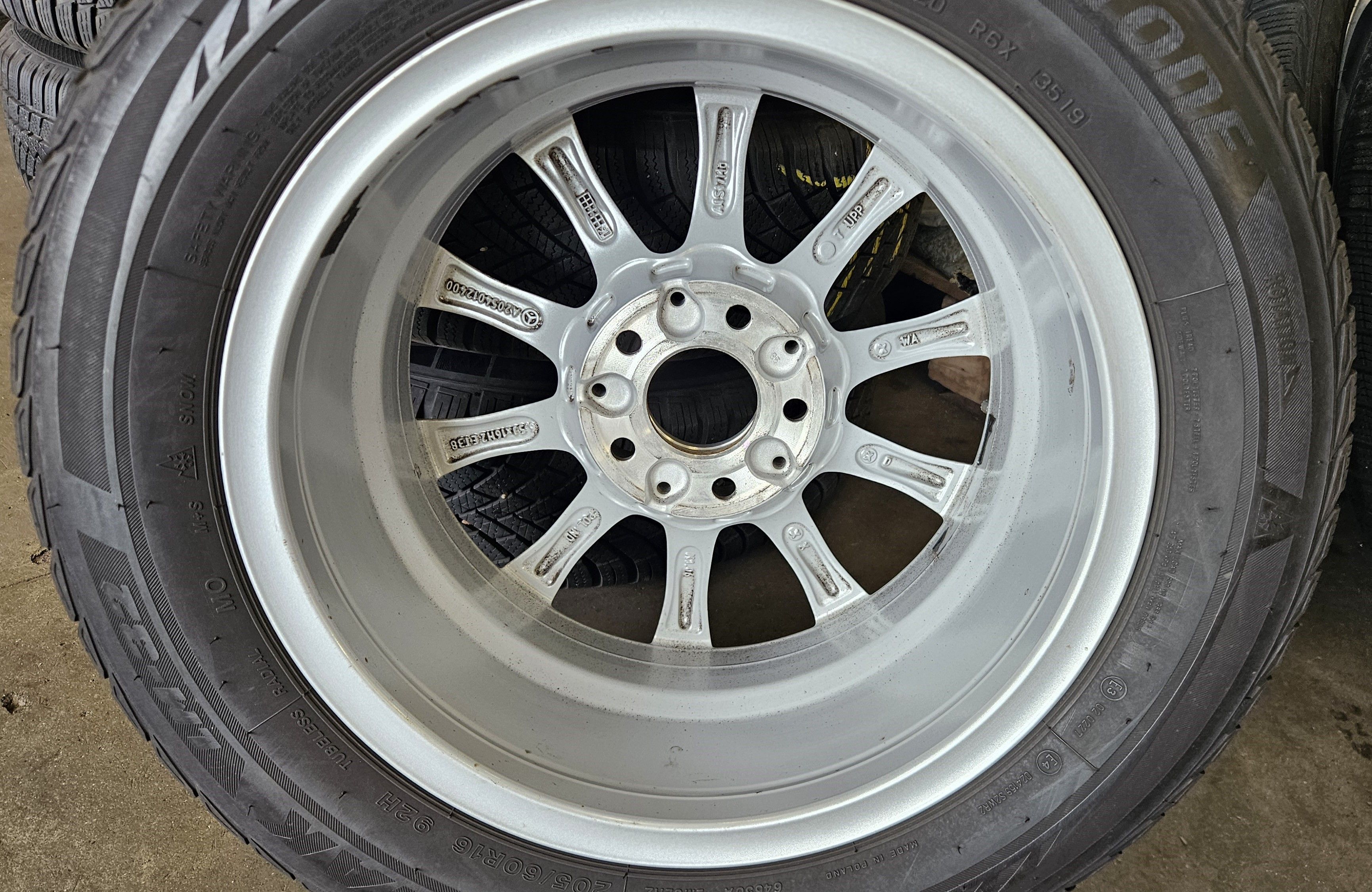 4x Felgi aluminiowe MERCEDES OE 6.5 x 16 5x112 ET38 Mercedes C-Klasa