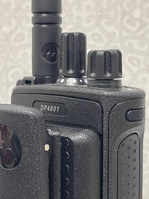Продам рацию motorola