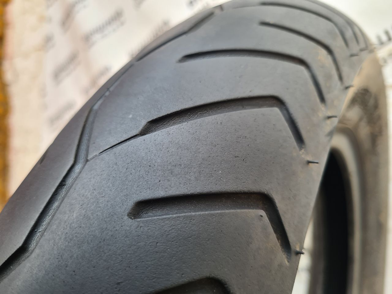 Мото шина 130/90 R 16 Bridgestone Exedra Max. Колеса склад.