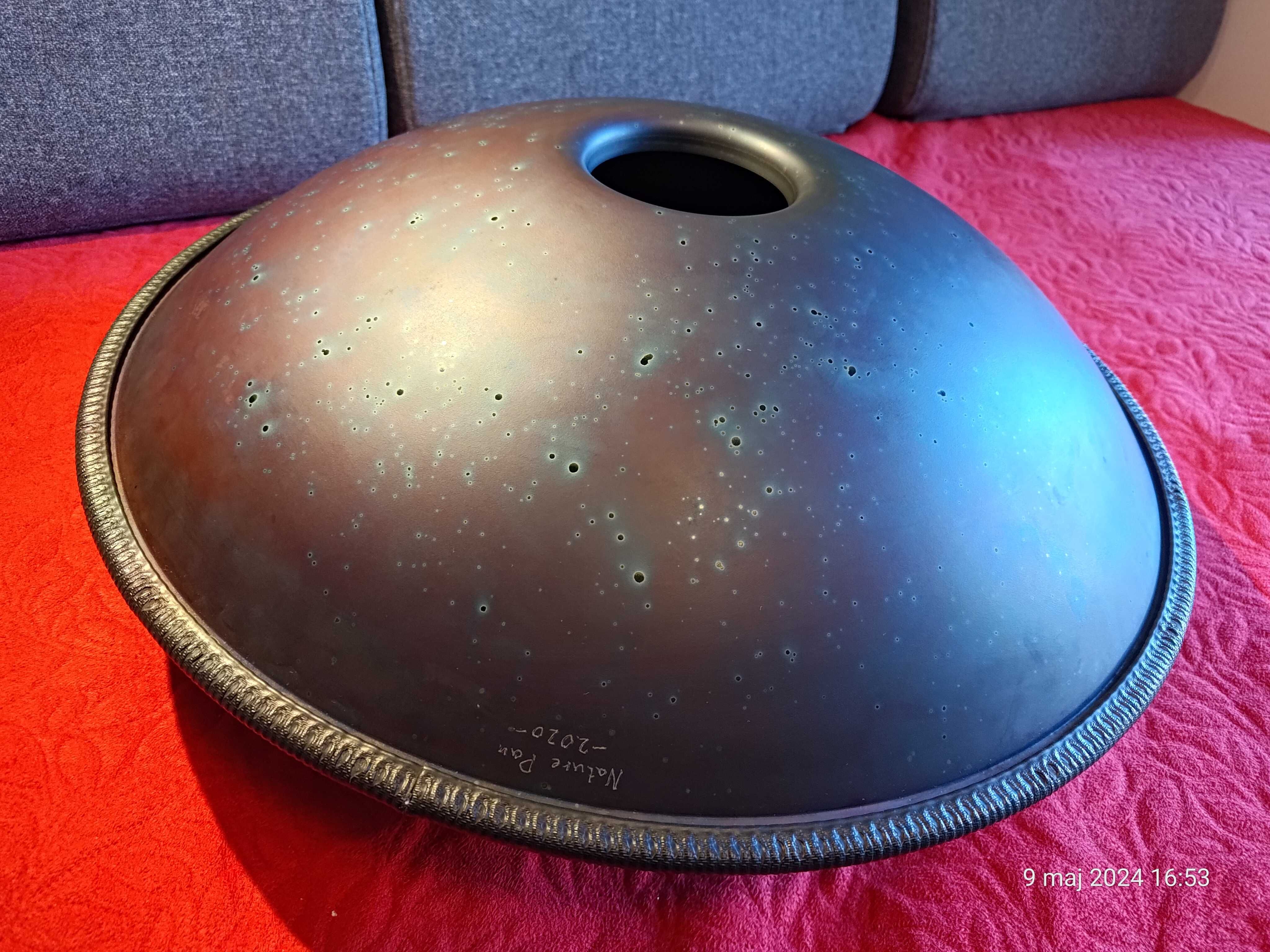 Handpan made by NaturePan Finlandia, zestaw: Handpan, Futerał, Statywy