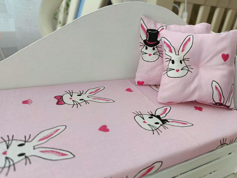 Ліжко диван для Барбі, Блайз, Рейнбоу Хай, Монстер Хай