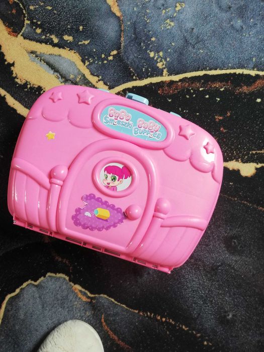 Bobo śmieszki walizka interaktywna Baby Puppies