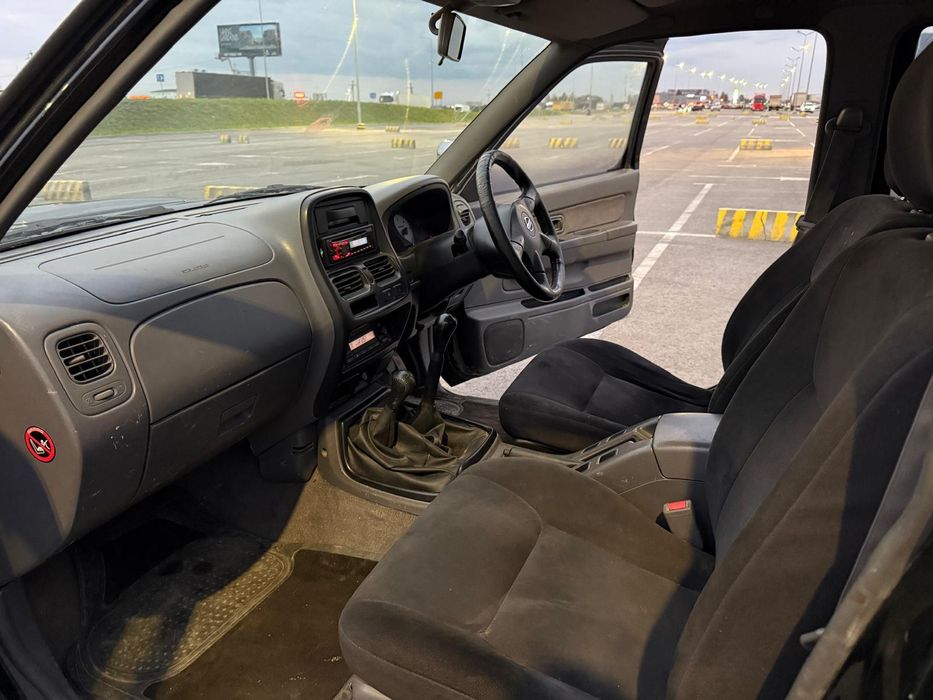 Nissan Nawara 2004 рік 5200₴