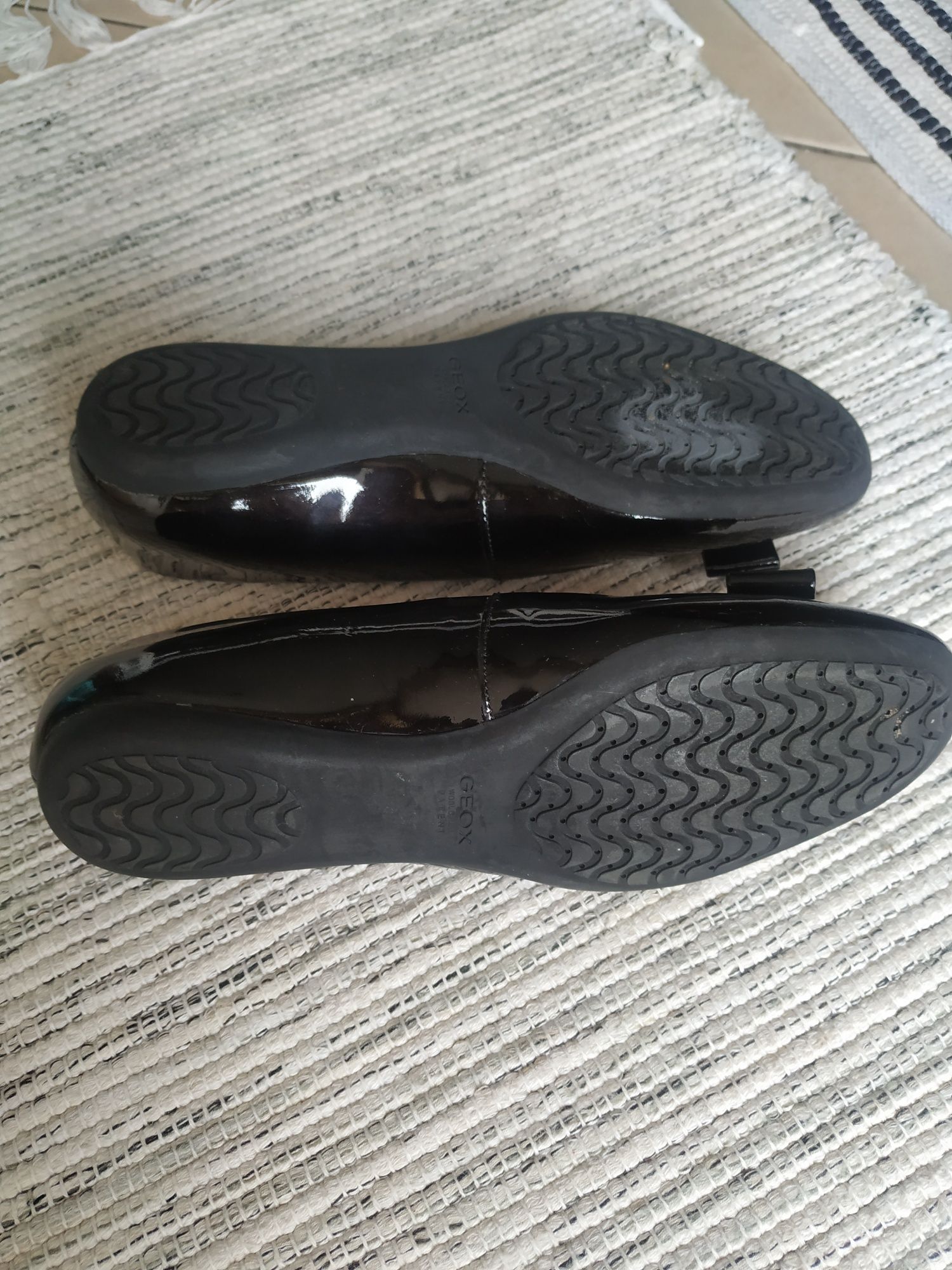 Sabrinas Geox pretas