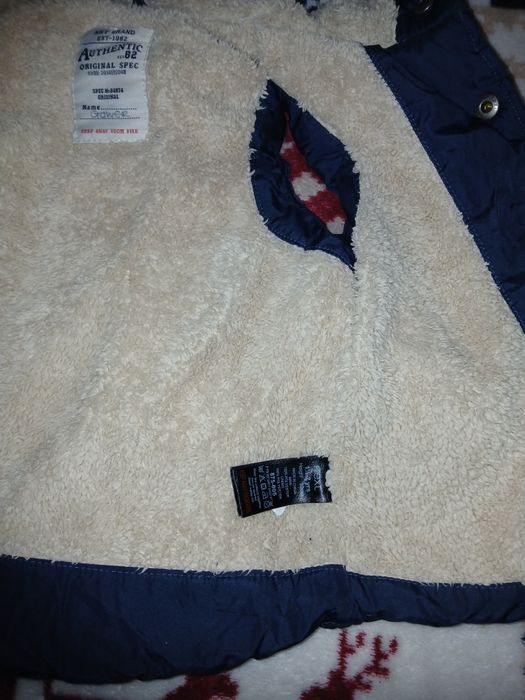 Тепла жилетка на хлопчика на 1,5 - 2-3роки .