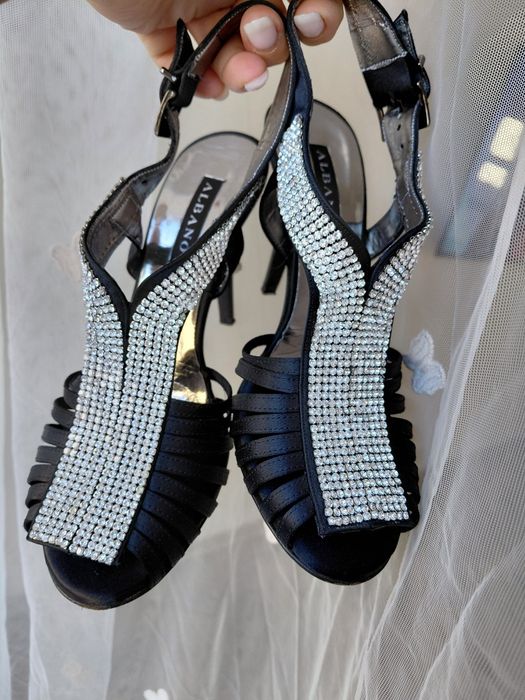 Босоніжки в гарному стані